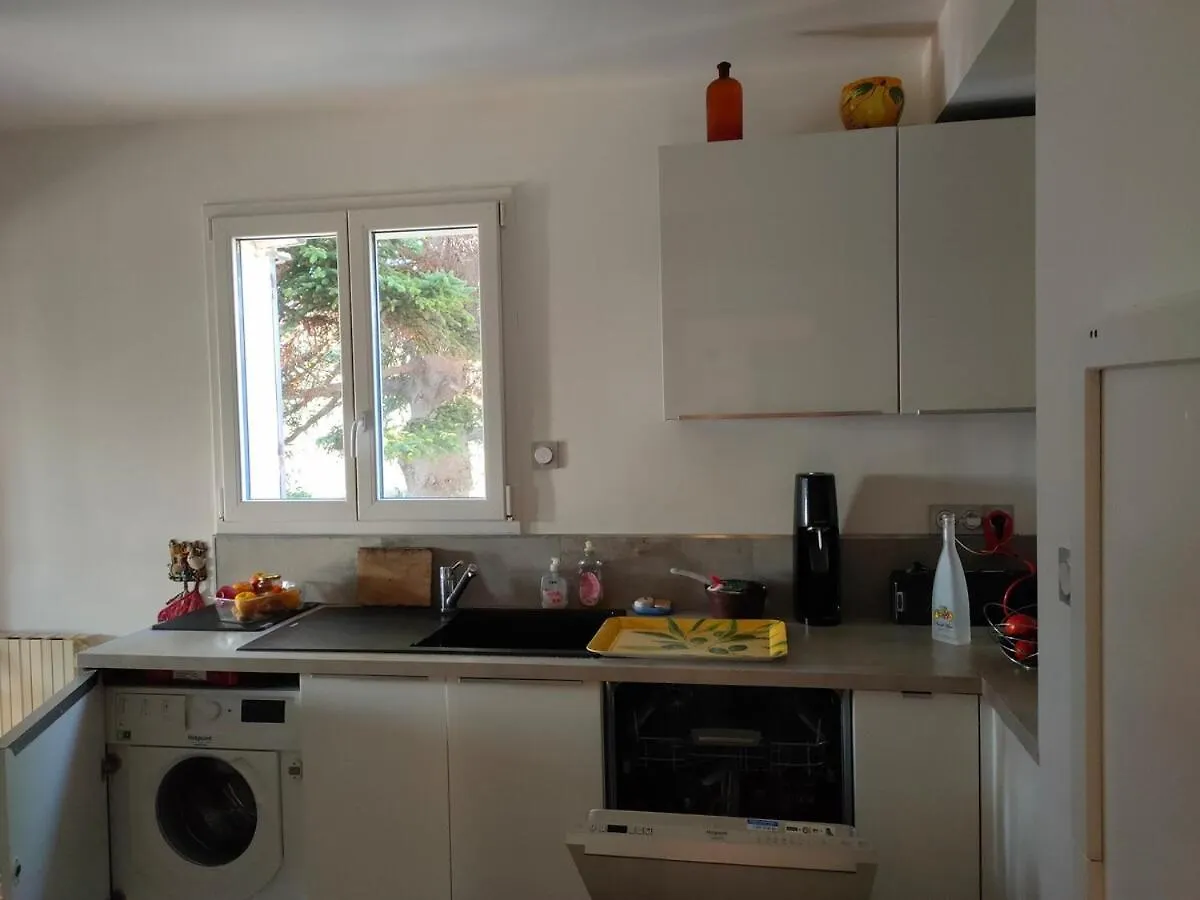 Villa 140 M2 Piscine Jardin 5 Personnes Et Un Bebe Μασσαλία