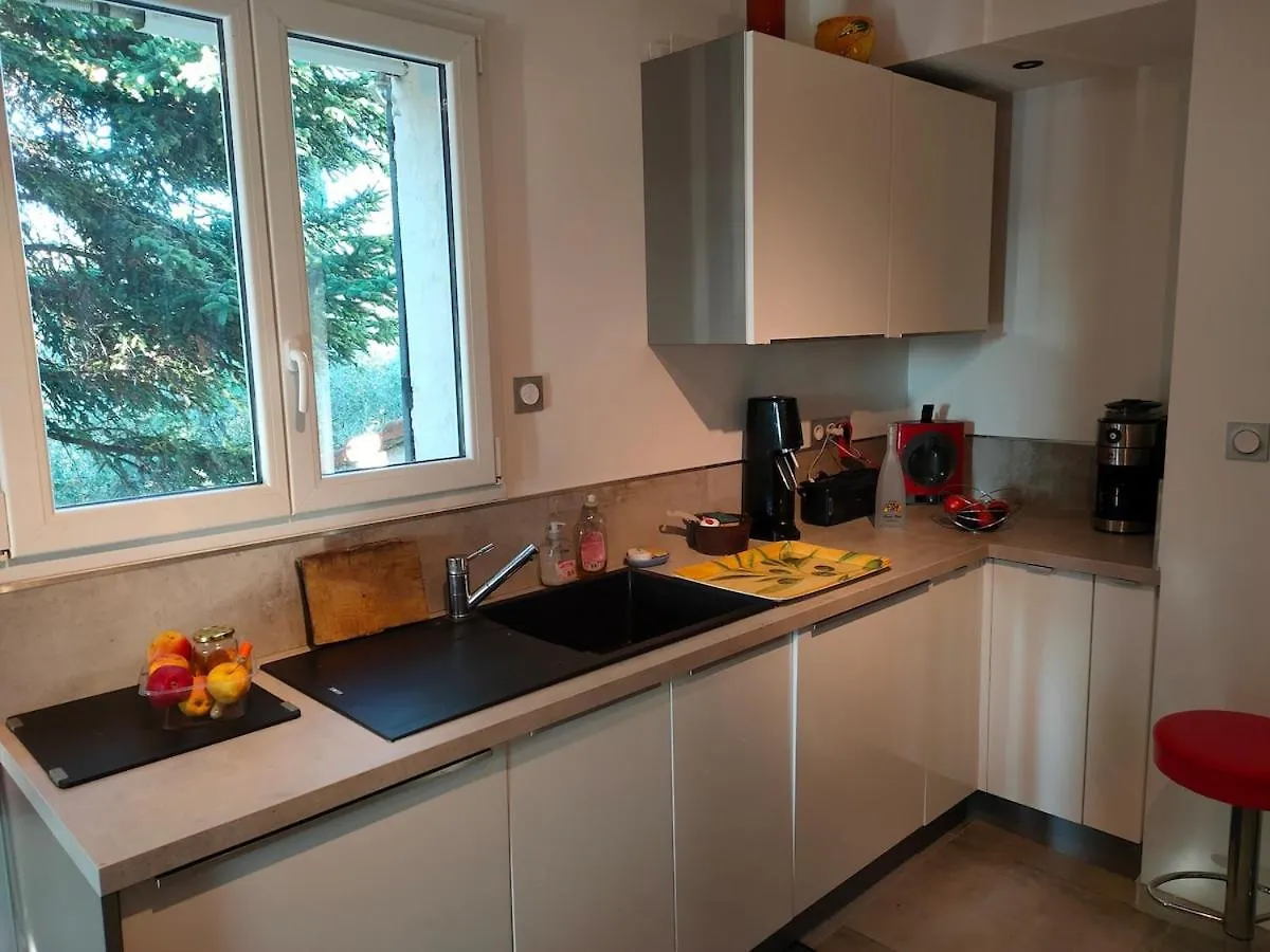 Villa 140 M2 Piscine Jardin 5 Personnes Et Un Bebe Μασσαλία