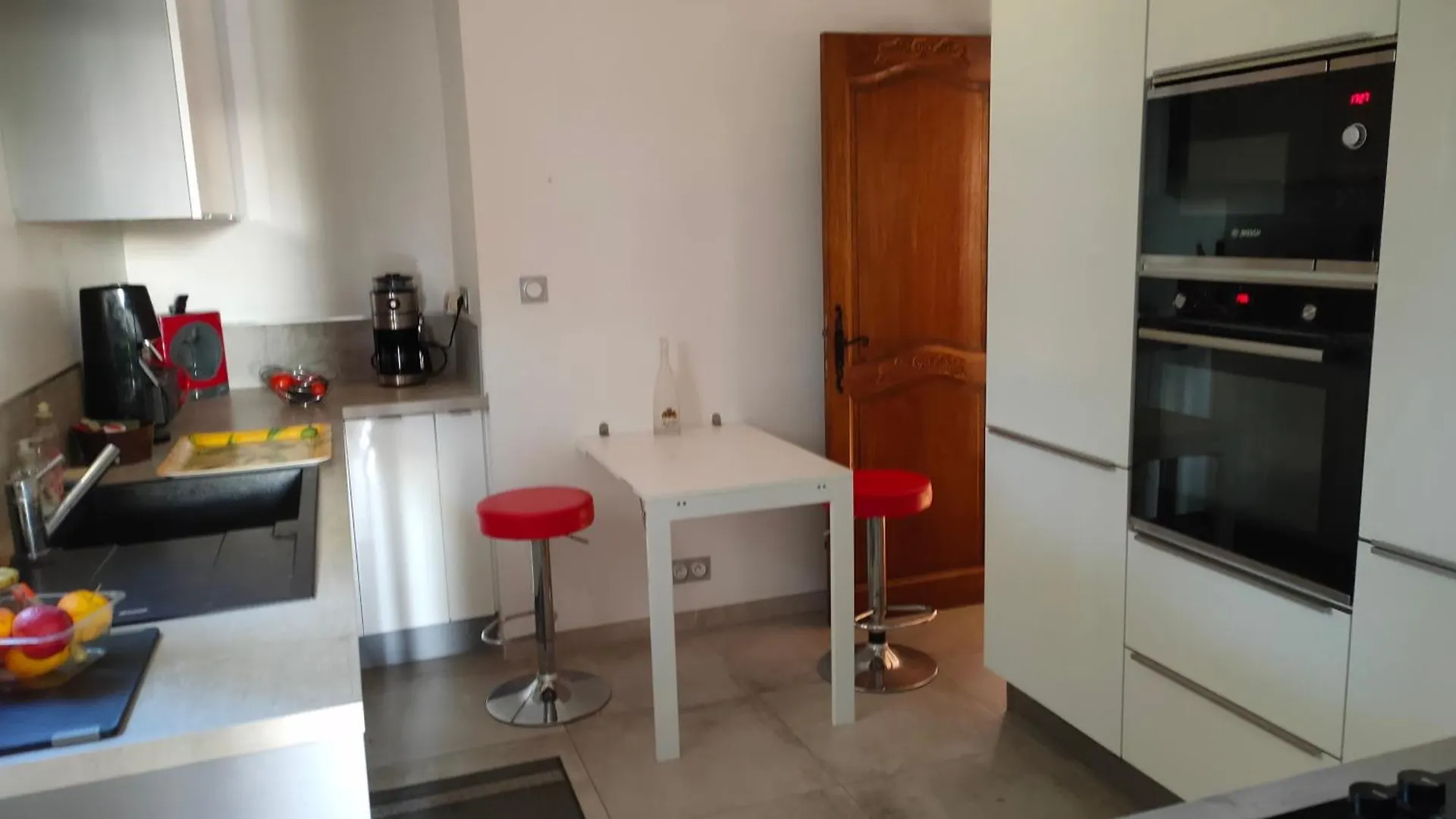 Villa 140 M2 Piscine Jardin 5 Personnes Et Un Bebe Μασσαλία 0*,  Γαλλία