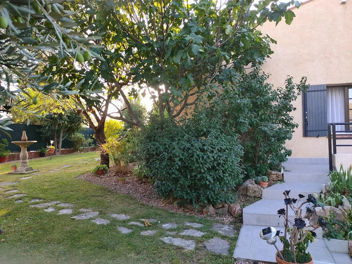 Villa 140 M2 Piscine Jardin 5 Personnes Et Un Bebe Marseille