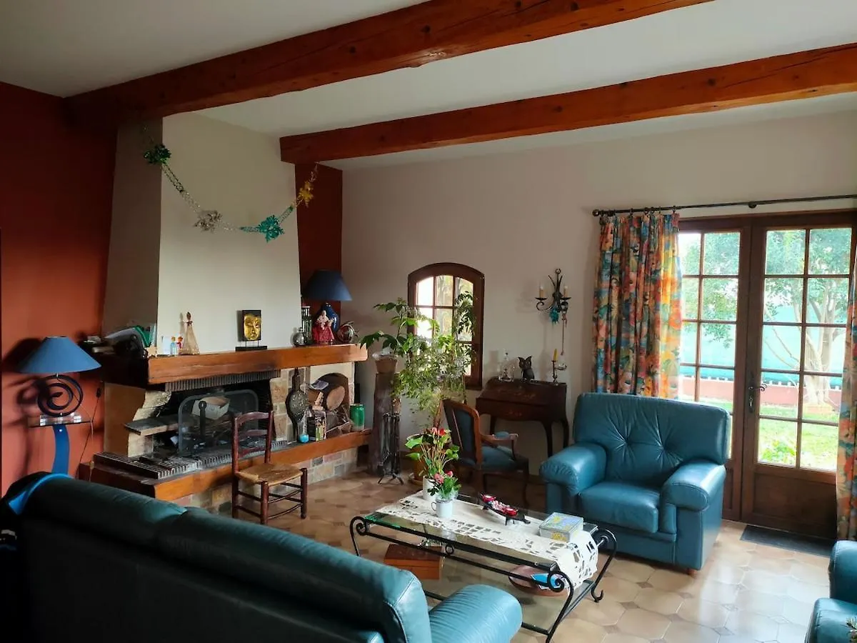 Villa 140 M2 Piscine Jardin 5 Personnes Et Un Bebe Marseille 0*,