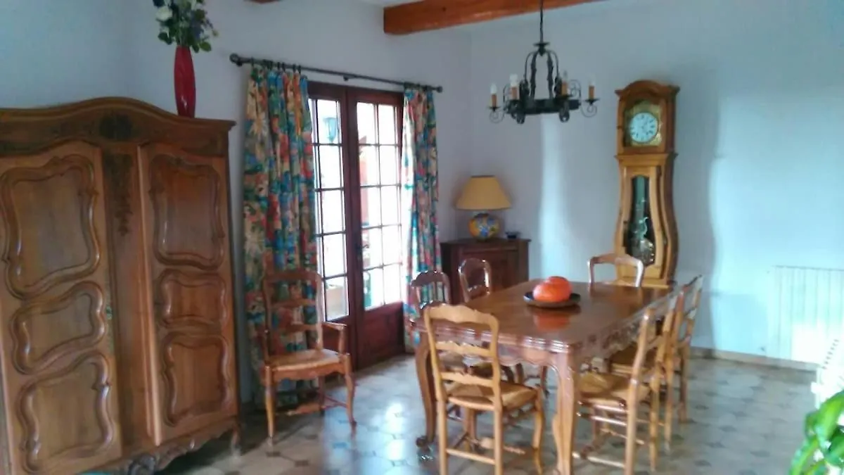 Villa 140 M2 Piscine Jardin 5 Personnes Et Un Bebe Marseille 0*,