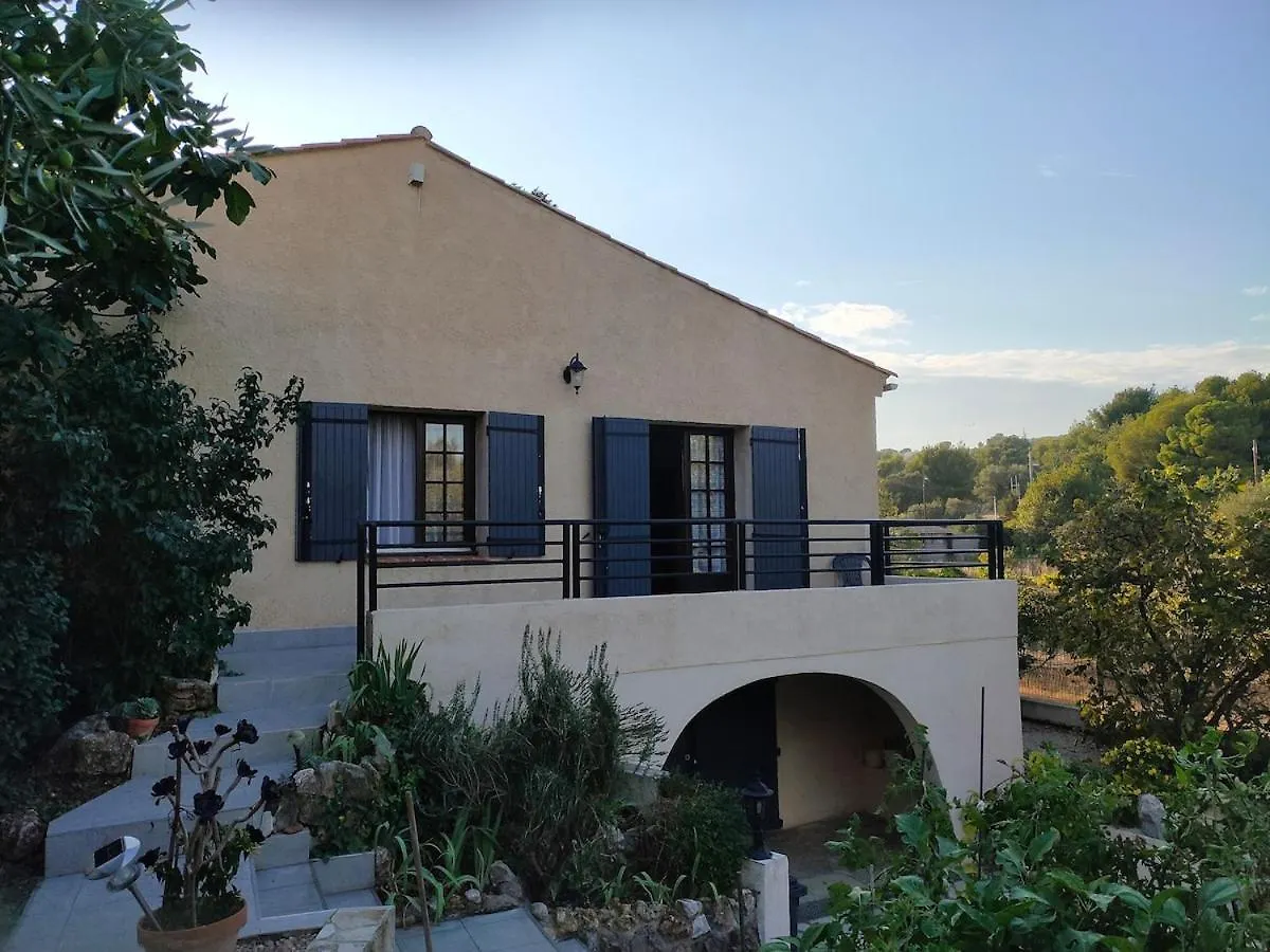Villa 140 M2 Piscine Jardin 5 Personnes Et Un Bebe Marseille 0*,