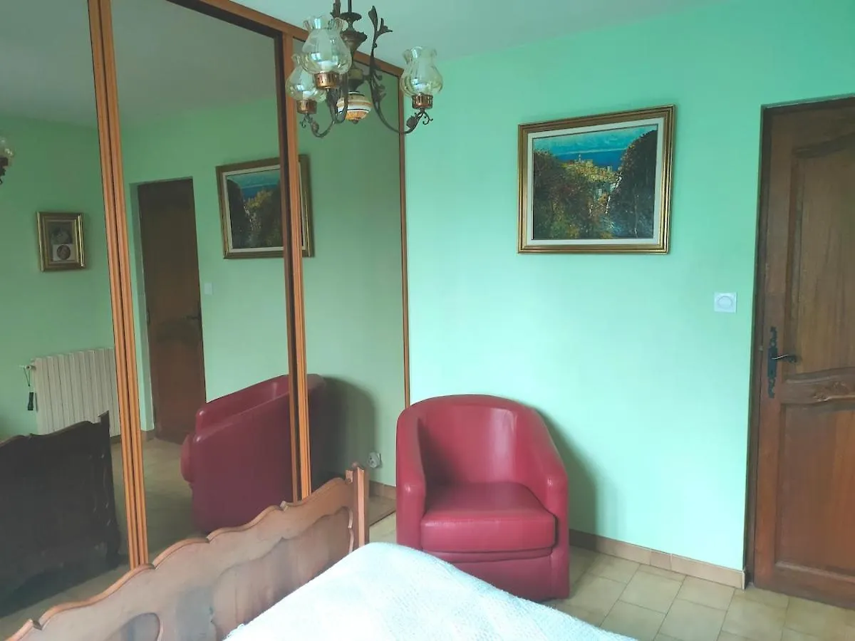 Villa 140 M2 Piscine Jardin 5 Personnes Et Un Bebe Marseille