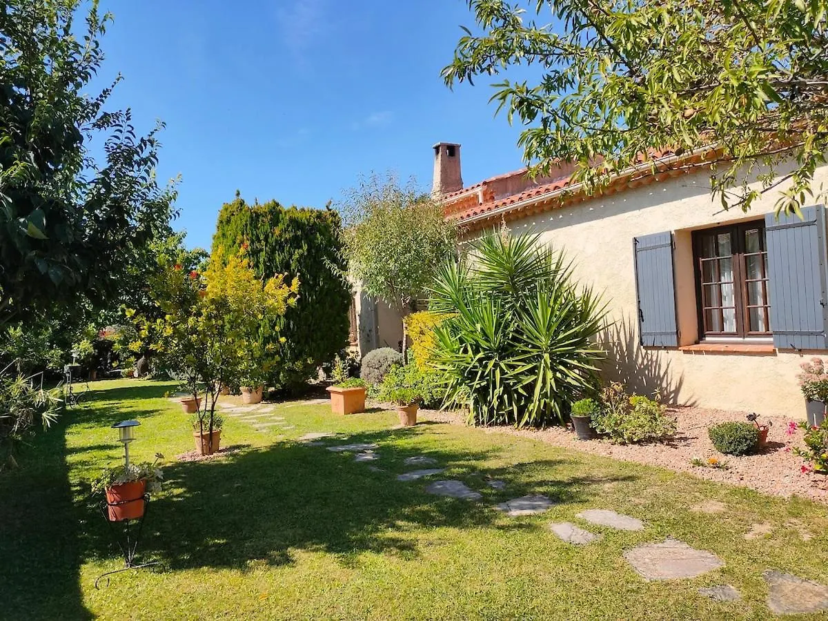 Villa 140 M2 Piscine Jardin 5 Personnes Et Un Bebe Marseille